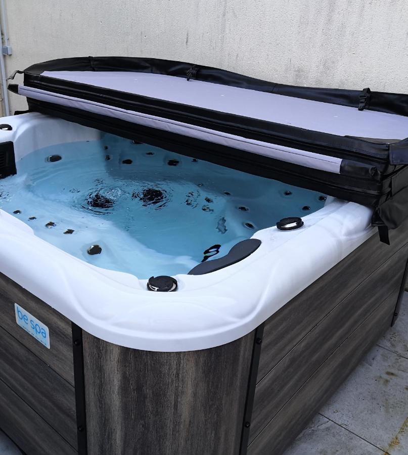 Ô Rethel Jacuzzi, Gîte Ardennes Exterior foto