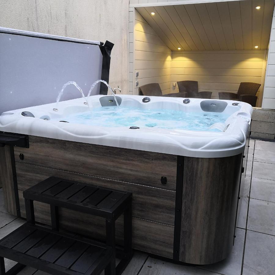 Ô Rethel Jacuzzi, Gîte Ardennes Exterior foto